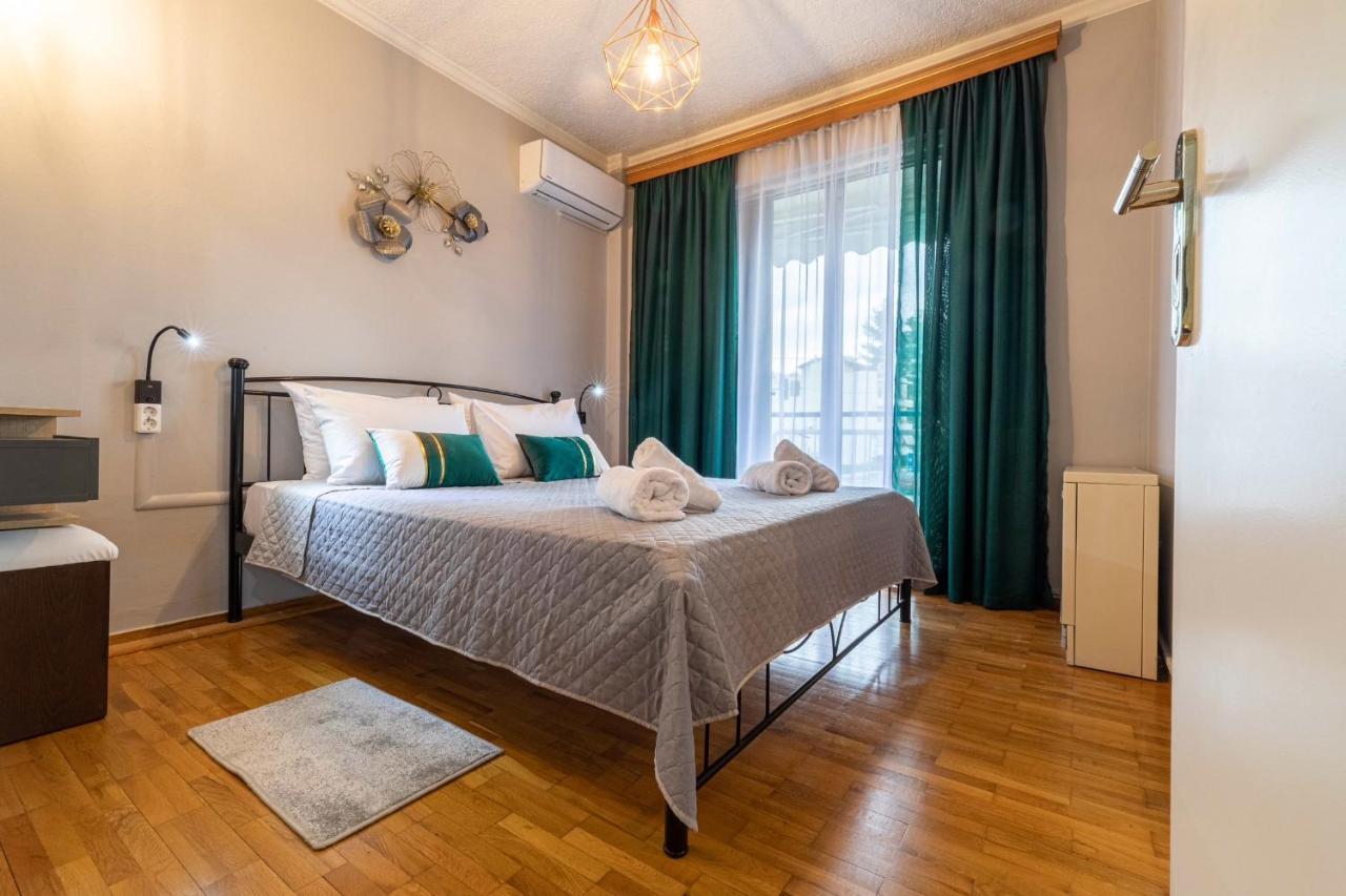 Johnny'S Three Bedroom Apartment Nafplio Exterior foto
