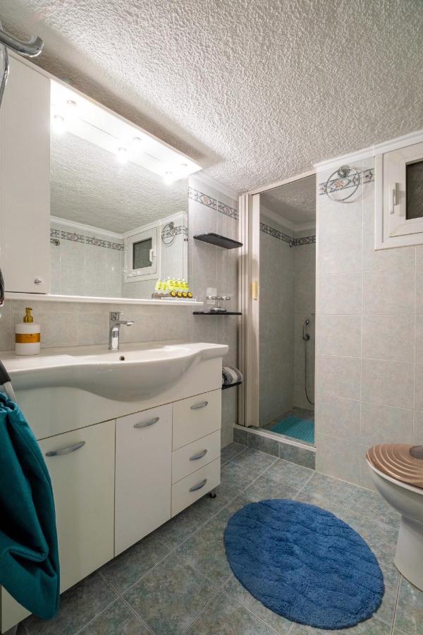 Johnny'S Three Bedroom Apartment Nafplio Exterior foto